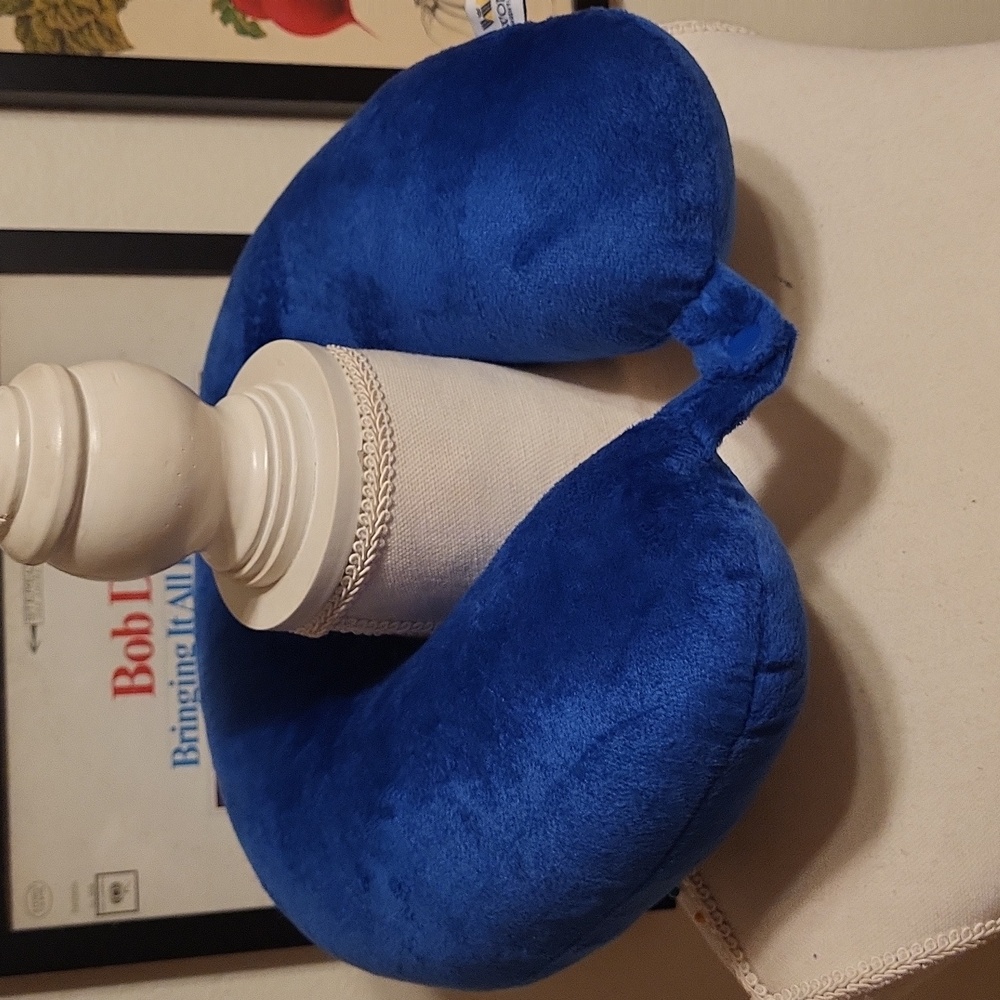 Wolf Essentials Neck Pillow For Travel Removable Cover For Washing
